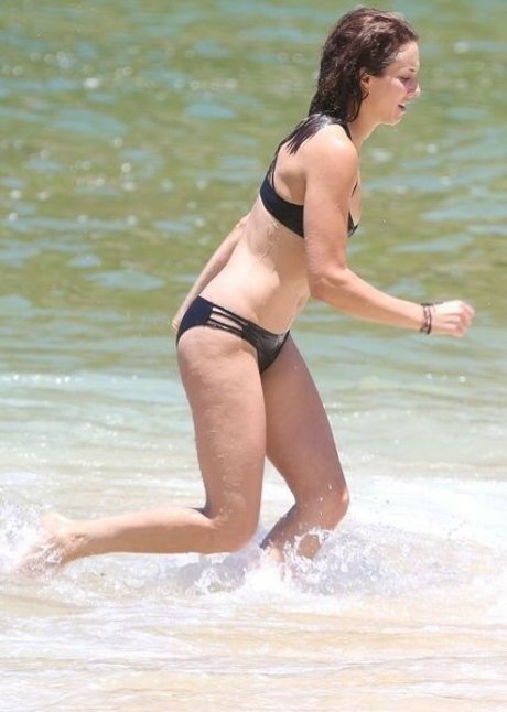 Troian Bellisario star naked pictures