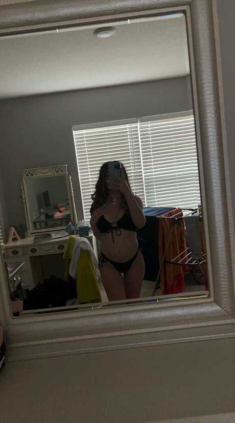 alexandra 999 model picture