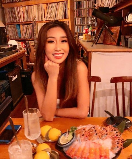 Jinnnyk star porn image