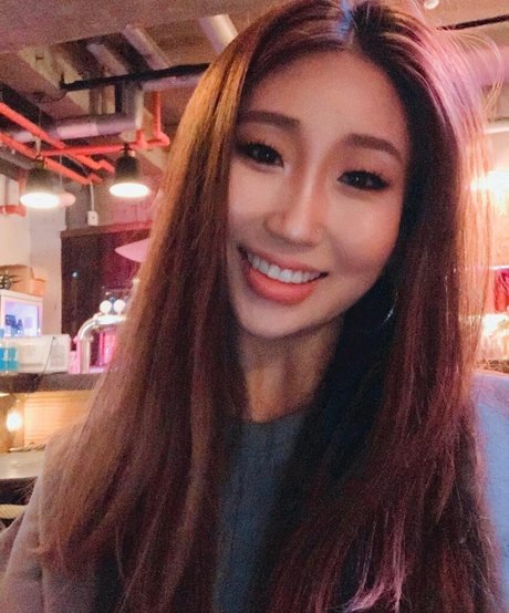 Jinnnyk nudes actress images