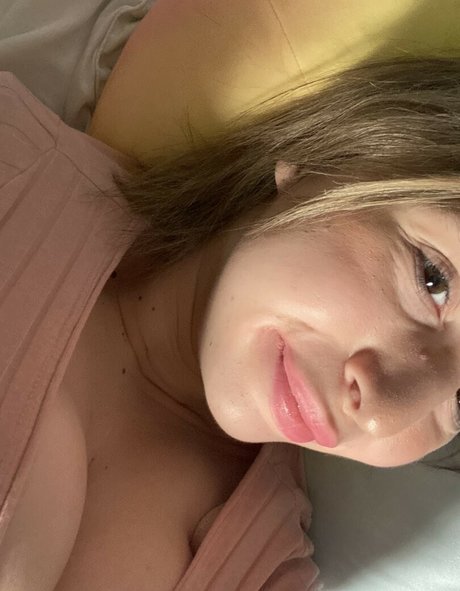 baddiealexaaa star pornographic picture