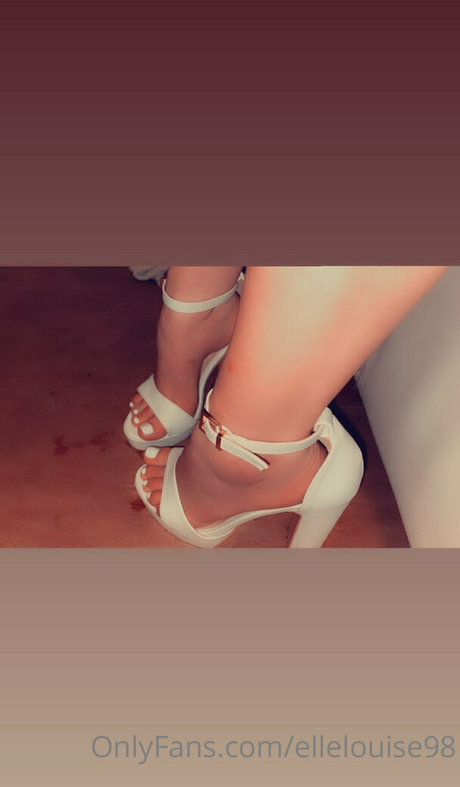 ellelouise98 pornstar nudes pics