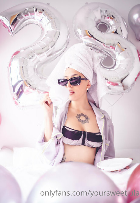 hotsweetlola nudes actress image