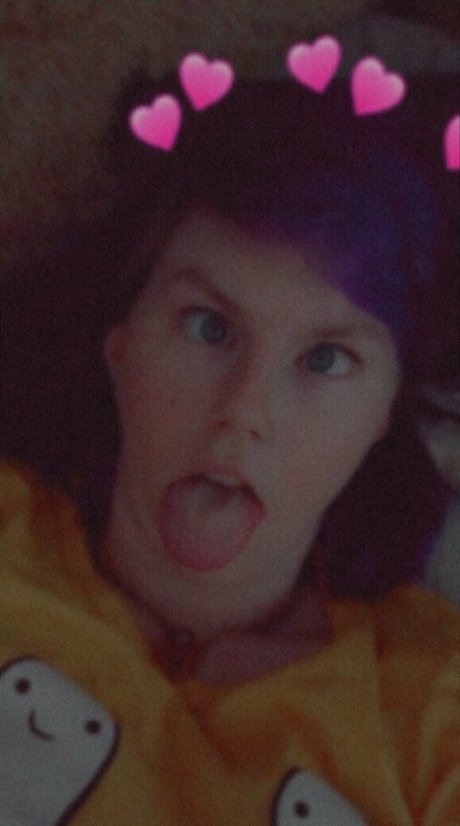 petiteivy pretty model picture