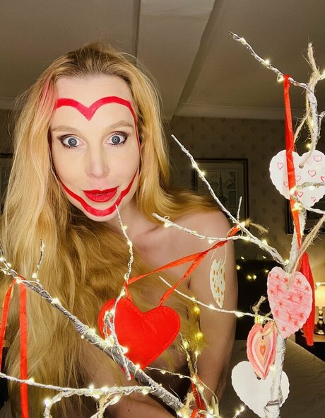 influencer girls onlyfans pornographic image