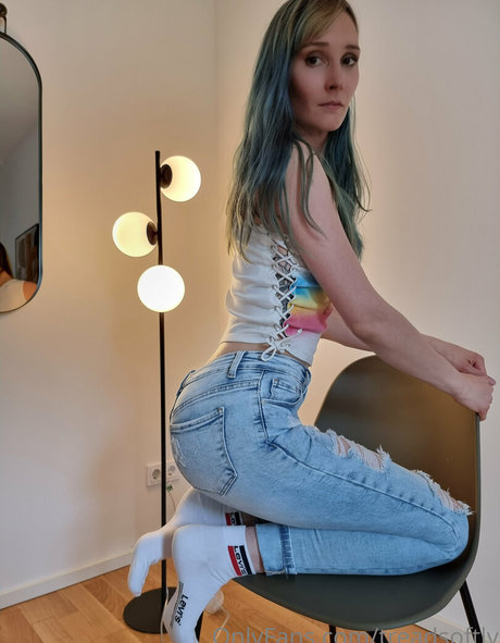 treadsoftly adult model image