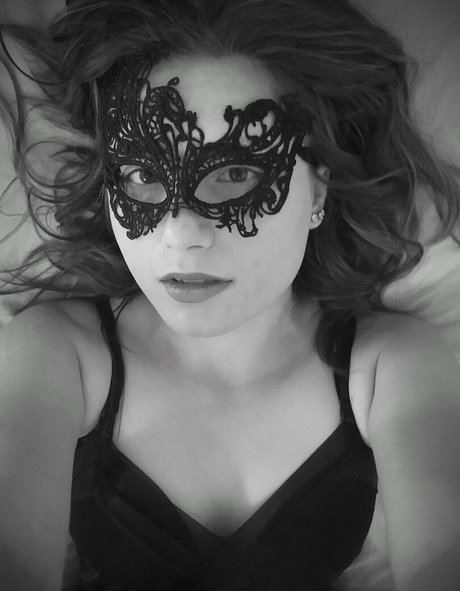 miss epaisse naked actress pictures