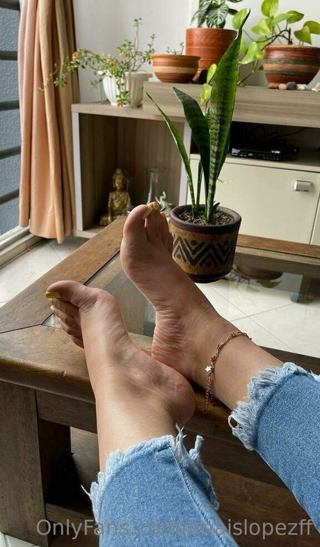 anaislopezff art model img