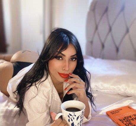 Thay Salles xxx actress photo