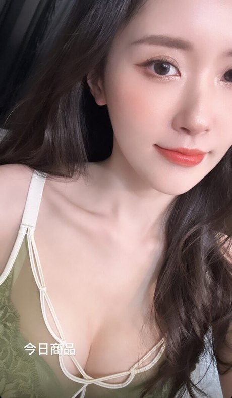 Vanessa Only4567 pornstar erotic pictures