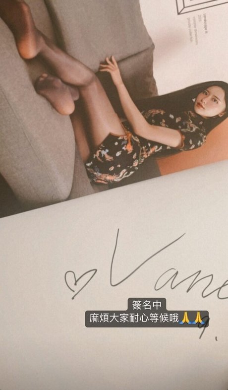 Vanessa Only4567 naked pornstar photo