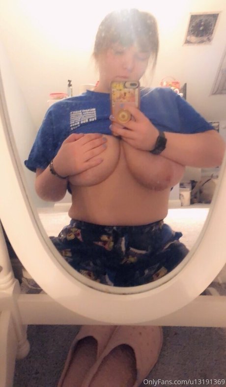 hannahbee840 model erotic picture