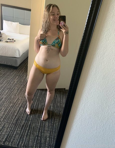 little doe xxx pornstar img