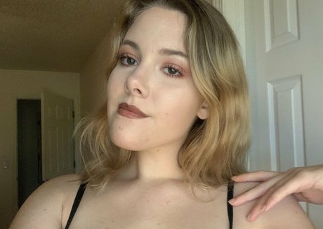 little doe nude actress galleries