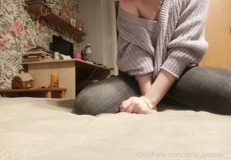 dirty blonde__ Quick photo