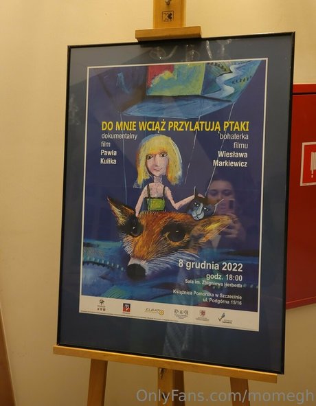 momegh model nude pictures