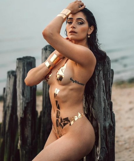 Annabel DaSilva top actress picture