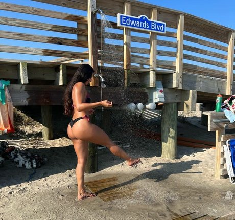 Annabel DaSilva exclusive actress gallery