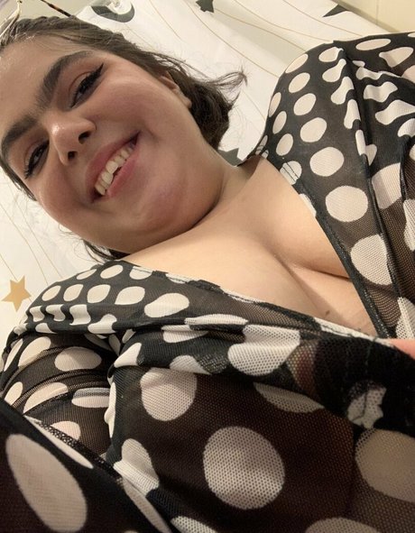 moetcristalbbw nice actress galleries