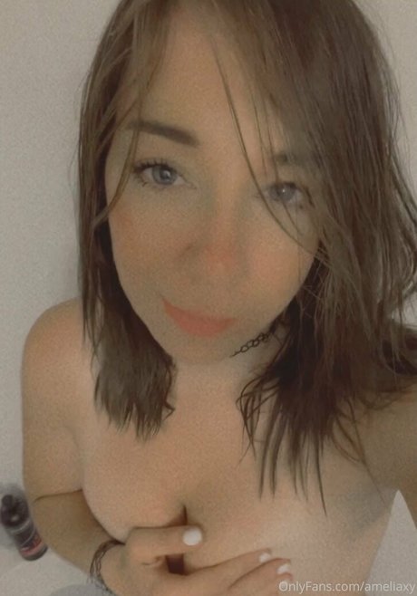 ameliaxy high quality model images