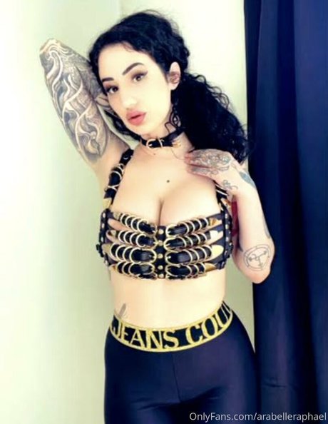 arabelleraphael model erotic galleries