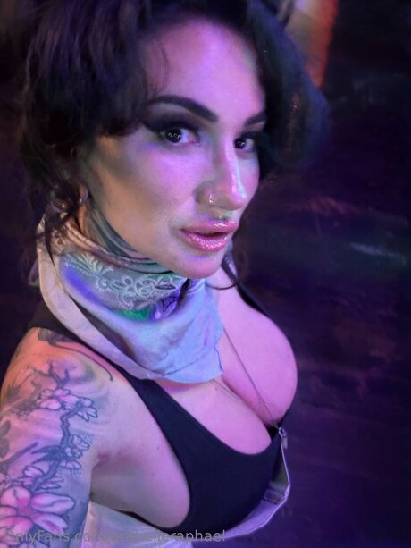 arabelleraphael star nude img