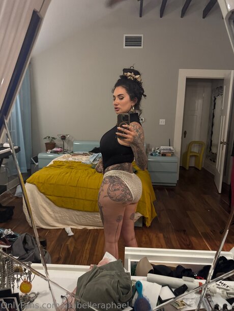 arabelleraphael star photo