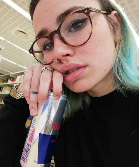 vxlqymia free actress pictures