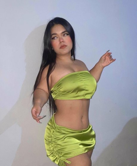 Maria Guevito model nude pictures