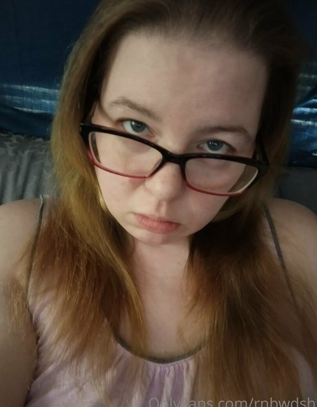 rnbwdsh star naked photo