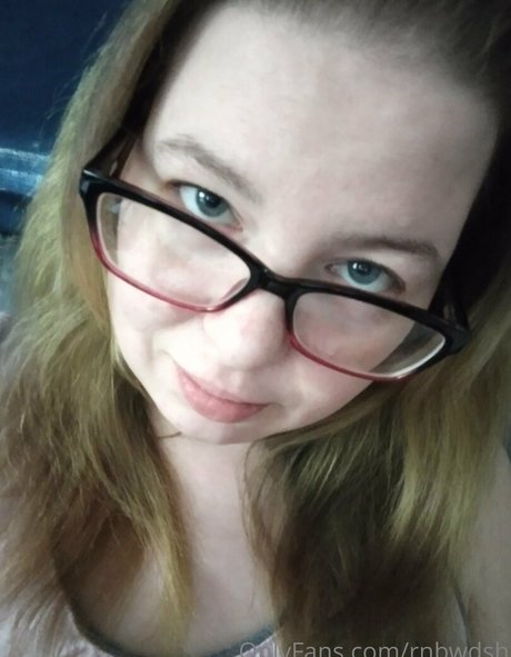 rnbwdsh model nude pics