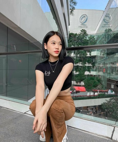 ragisan nudes model photo