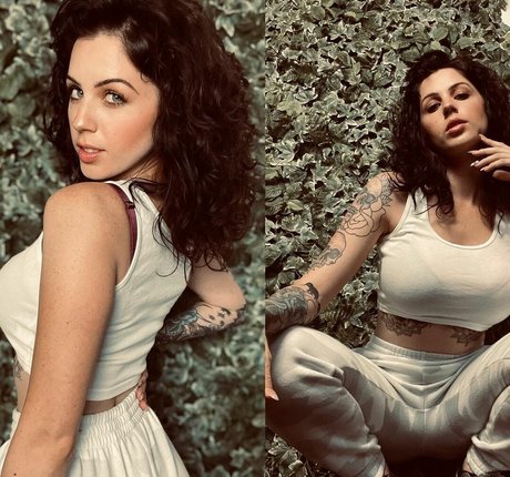 Punkqueenxoxo art model galleries