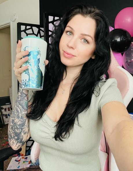 Punkqueenxoxo star perfect photos