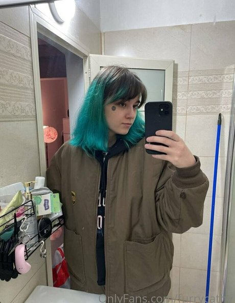 furrycathy hot star pic