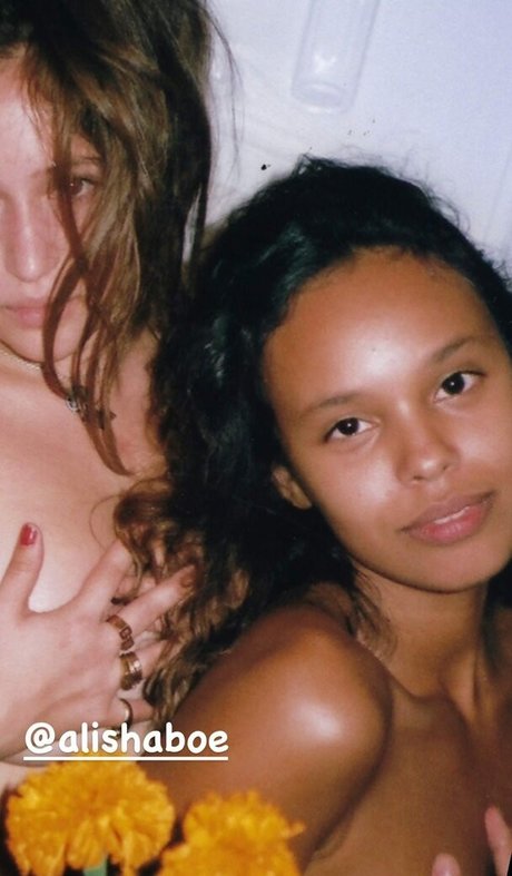 Gideon Adlon model xxx image