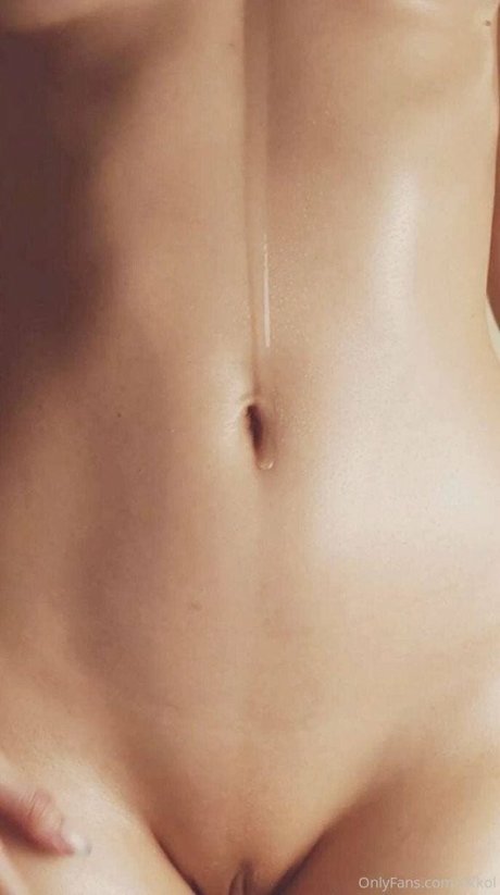 Nikki Mills sex star images