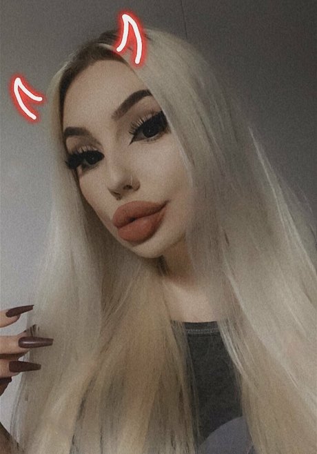 charlotteventura high quality model gallery