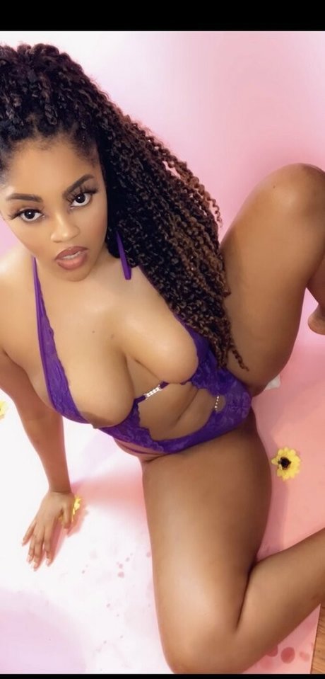 katheartwell model beautiful img