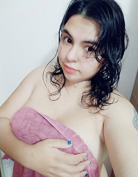 yuna ero porn model photo