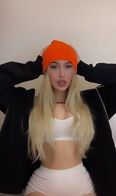 dripping wet pussy onlyfans beautiful nude photos