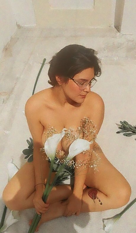 usaguisamy porn model photo