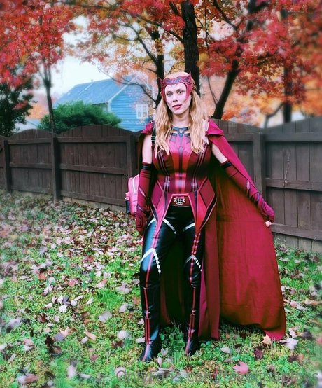 fayelinaplays nude model photo