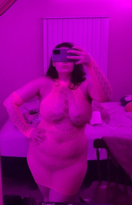 notsafeforcon model hot photo