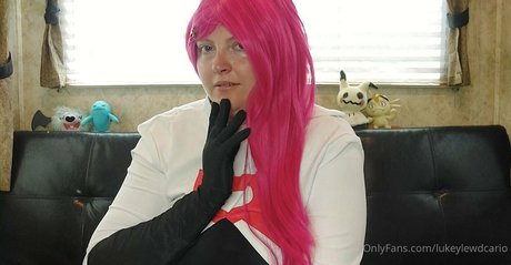 lukeylewdcario star pretty photos