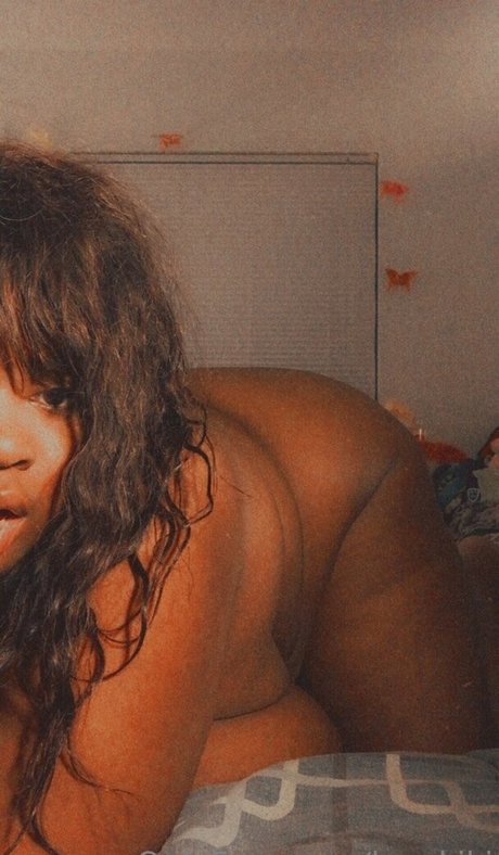 luvvkiki pornstar sex img