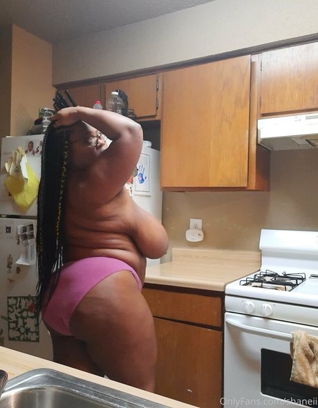 shaneii model sexy picture