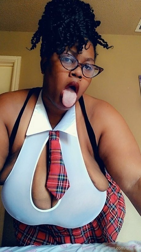 shaneii pretty model img