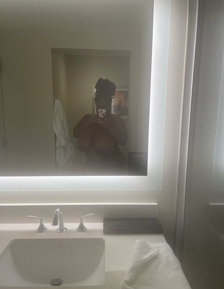 shaneii art actress picture