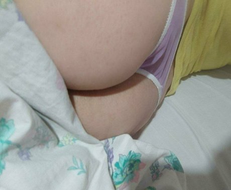 elly yes nude star archive